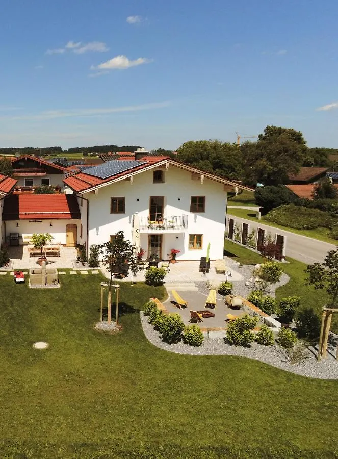 Ferienwohnungen Schneckenhausen Pittenhart Apartment